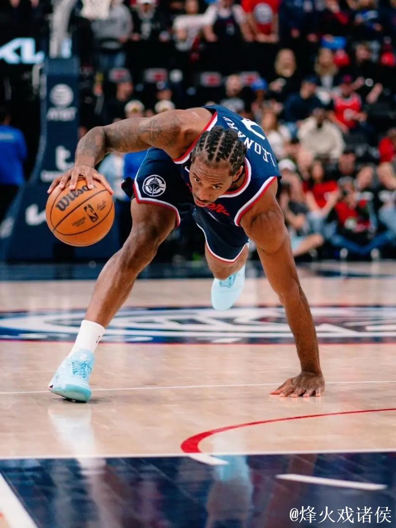 膝伤还没好!莱昂纳德将从赛季开始无限期缺阵 膝伤还没好!莱昂纳德将从赛季开始无限期缺阵